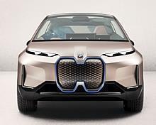 Zukunftsbaukasten der BMW Group. Der BMW Vision iNEXT feiert Weltpremiere in Los Angeles.